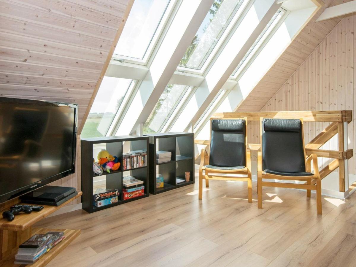 10 Person Holiday Home In Glesborg Oda fotoğraf