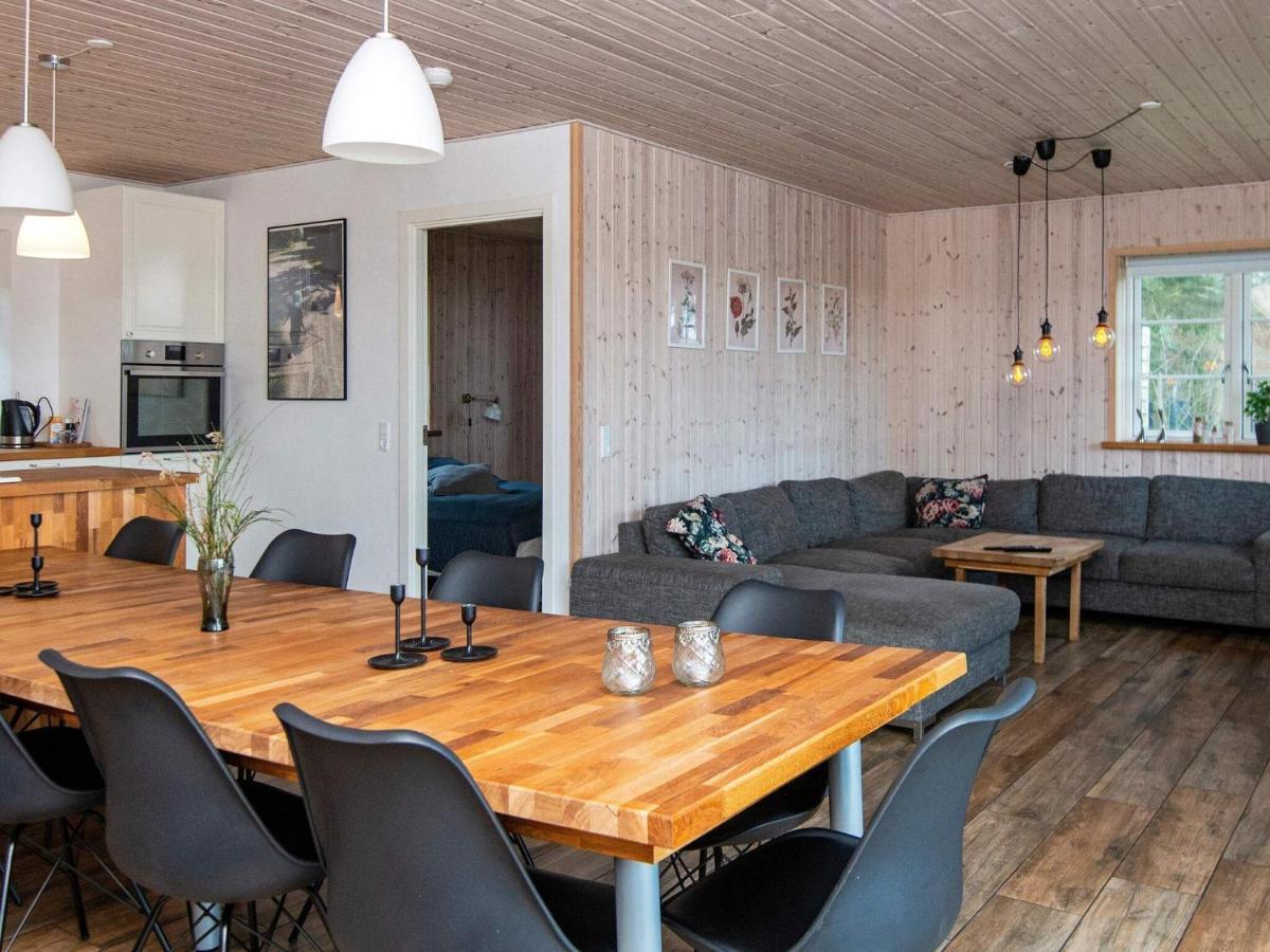10 Person Holiday Home In Glesborg Dış mekan fotoğraf
