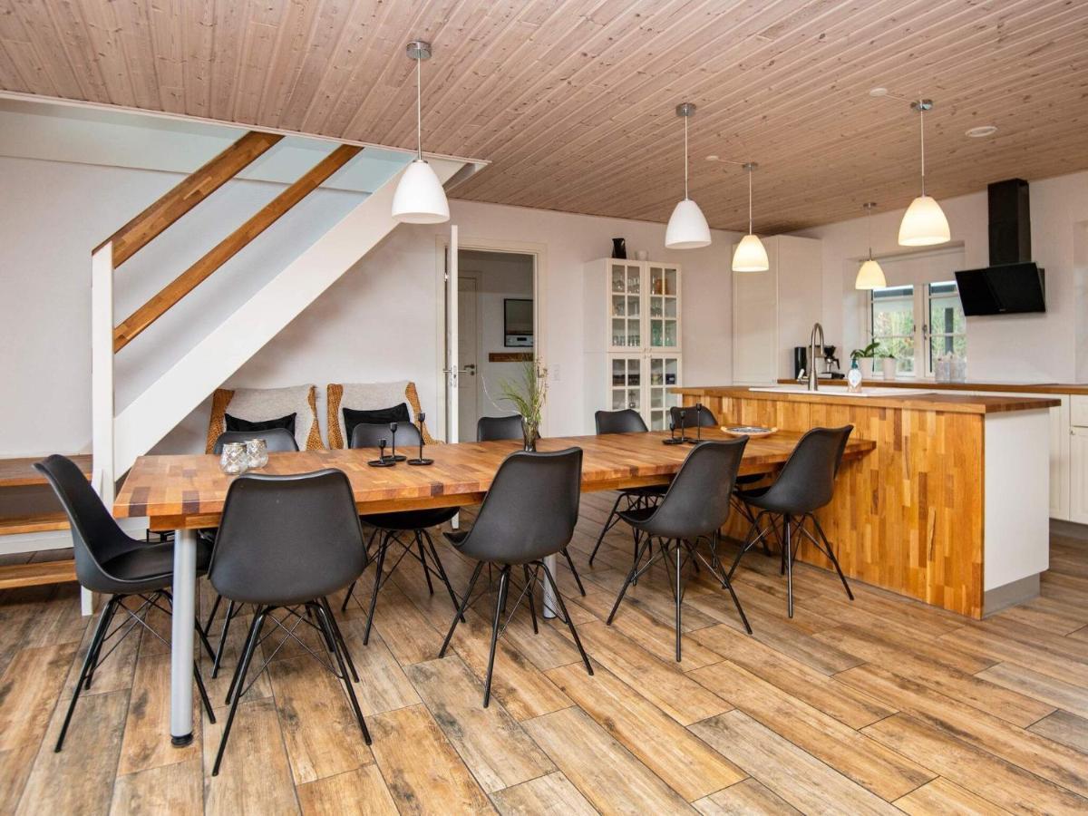 10 Person Holiday Home In Glesborg Dış mekan fotoğraf